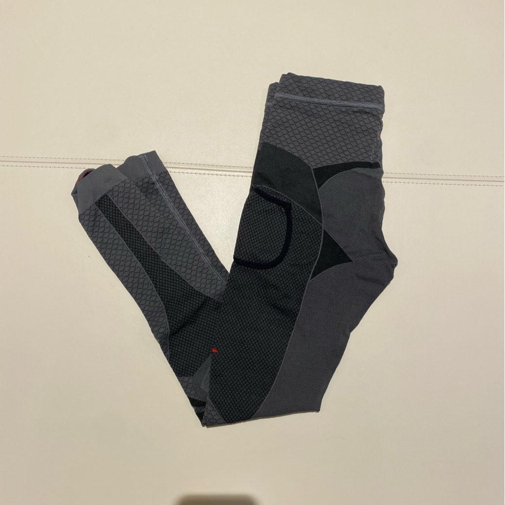 hoka sport compression leggings